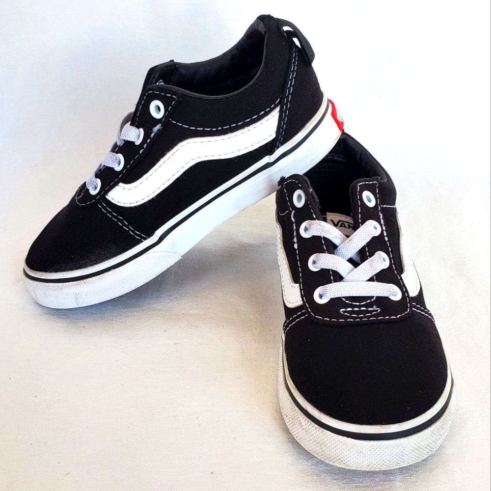 Vans Ward Slip-on Canvas Black White Toddler Size 9